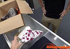 pawning amateur sucks balls before doggystyle in hidden setup