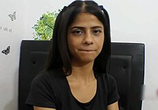 lasirvienta me chupa la verga y se traga mi leche cremosa, wanna see this latina teen swallow?