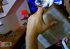 i'm a latina cougar enjoying the threesome