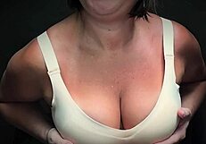 Mature milf moans with bouncing saggy tits