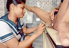 उत्तरान20 देसी सेक्स जहां दो सेक्सी लड़कियां कुत्ते की पोज में लंड साझा करती हैं और चेहरा चोदती हैं