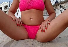 many people on the beach watch as i masturbate lovingly in public