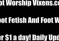 You look like you need a nice footjob from your roommate