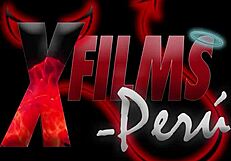 entrenador musculoso se folla a jovencita latina, termina en sexo duro y parejo