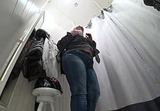 hidden cam catches fat milf in fitting room