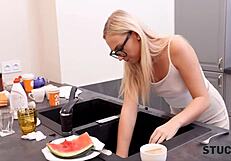 Hey, this sensual blonde babe got stuck in the kitchen, need 18+ help now!