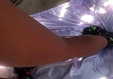 Batendo na amiga da minha enteada sex toy.