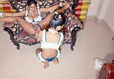 उत्तारण20 - फ्रेंड मुझे थ्रीसम एफएफएम एक्शन के लिए इनवाइट करता है