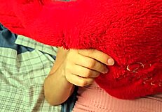 पहली सेक्स रिलेशन, वर्जिन ने गर्लफ्रेंड को गिफ्ट दिया, वर्जिन चूत मिली