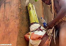 विलेज वॉरियर रैंच एडवेंचर्स में स्ट्रॉन्गर चैलेंजेस फेस करता है