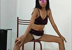 Spectacular Latina Brunette Shakes Buttocks Sensually In Homemade Interview