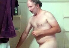 All me, all natural tits on display!