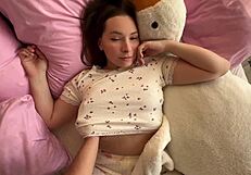 Beautiful couple in homemade sex with blowjob, cowgirl, and cumshot