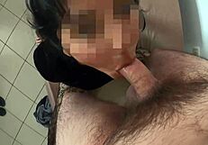 Mónica es una fan loca que solo fue a verme para follar.