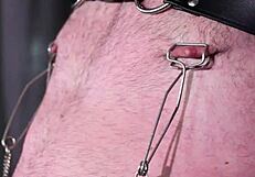 Teen mentor teaches older participant in structured session