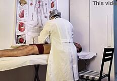 paciente fica ereto na frente da enfermeira durante exame 😏