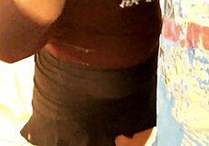 último dia de aula e ela veio em casa só para dar sua buceta