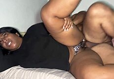 Stepfather wife samajh kar stepdaughter ko passionate chudai mein choda