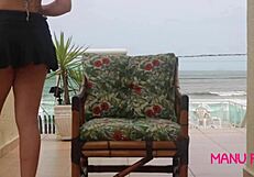 manu fox flagrada se masturbando em casa em frente a praia - produção rubens badaró