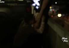 miroslava se deja chupar la chocha por un desconocido en un estacionamiento