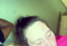 बेडरूम में ब्लैक कॉक से कम निकालना