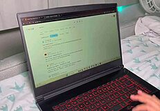 webcam model gets discovered by stepbrother in private session