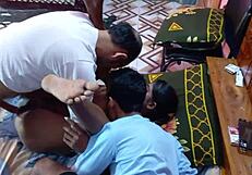 गाँव के थ्रीसम में नेबर्स के साथ जुनून भरी चोदाई