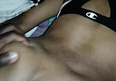 बड़ा लंड टाइट चूत को जोरदार ठोक रहा!