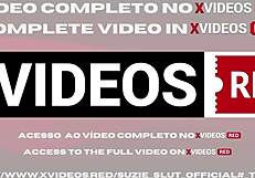 O cara estava ansioso para foder o cuzinho das duas safadas no escritório?