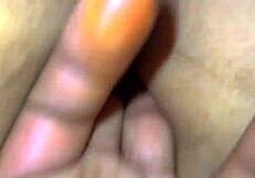 मेरे स्टेपब्रदर ने मेरी चूत को पैशनेटली फिंगर किया