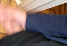 amateur handjob leads to huge cumshot