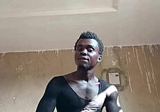 Kwameoppong65 Heating the Day with a Little 18+ Dance and Big Cock