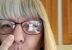 Had to be quiet while reaching orgasm, mummy's in the next room!