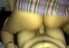 Hermanastra latina sabe como usar su boca en mi polla y su coño rosado perfecto