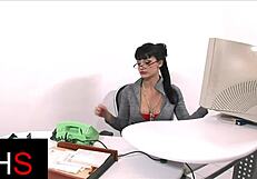 Fabulous Brunette With Blue Eyes Enjoys Anal Pleasure