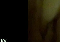 अफसर मिल्फ चोरनी को स्ट्रिप सर्च जोरदार चुदाई करवाता लिफ्टमिल्फ