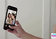 किंकी कैटी कुश टैन्ड ग्रुप सेक्स में मस्ती करती है