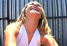 चेल्सी रे इम्प्रेसिव साइज के लंड ले सकती है