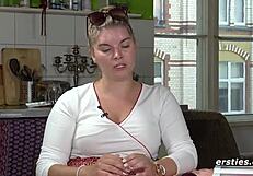 Azubi from Düsseldorf masturbates passionately in front of the camera