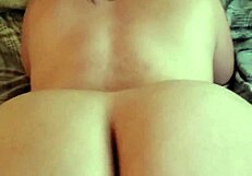 damn, that fat ass white booty is so juicy 🍑