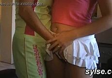 Gangbang au l pour 2 profs milfs et strapon entre lesbiennes milf et teen 18+