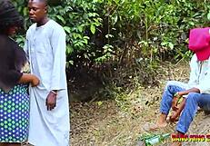 बीबीडब्ल्यू किंग्स वाइफ बुश में दो बड़े लंड पॉर्नस्टार से चोदी जाती है