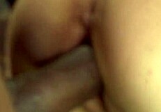 Main Jamie Elles black dick se apni choot stretch feel karti hoon