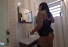 Meu Neg�o Pauzudo! Chamei Meu Vizinho Com A Maior Pica Pra Arrombar Minha Buceta No Pelo!