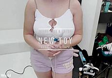 Look at Cute Curvy Latina Teen Diana Rius Squirting