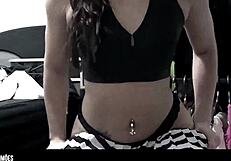 Wow! Hot young babe flashes her sexy panties!