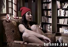 the elektra complex-therapist makes step her dad