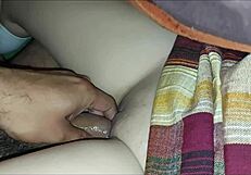 Jovencita estudiante real se la culea a escondidas en la noche cuando todos descansan inocente hijastra es la bolsa de semen de su pervertido padrastro casero real 18 colegiala