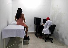 लैसी लंडन रफ इंटररेशियल फेसफक झेलती थूक और गांड चाट के साथ