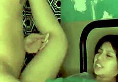 Morena de iztapalapa mamando y cogiendo rico en el dormitorio